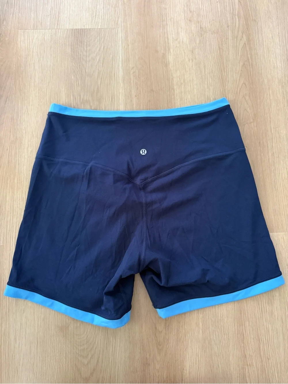 Lululemon Align HR Short 6” inseam size 14 - Picture 3 of 3